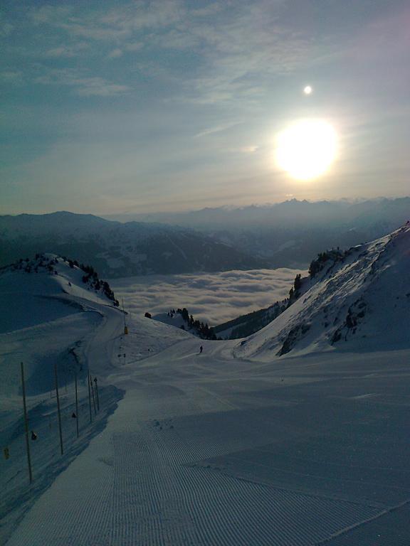 Апартаменти Studio Hochzillertal Mit Sauna & E-Ladestation Рід-ім-Ціллерталь Номер фото